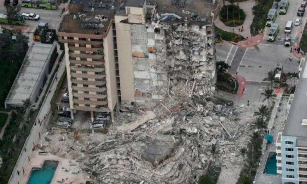 Κατάρρευση πολυκατοικίας στο Μαϊάμι: Ανάμεσα στους αγνοούμενους και 21χρονος Έλληνας